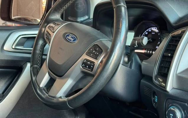imagem-https://www.socarrao.com.br/sc-vehicle-images-prod/3274885/1786972922772-V2hhdHNBcHAgSW1hZ2UgMjAyNi0wOC0xNyBhdCAxMC4xNi4wNSAoMikuanBlZw.jpeg