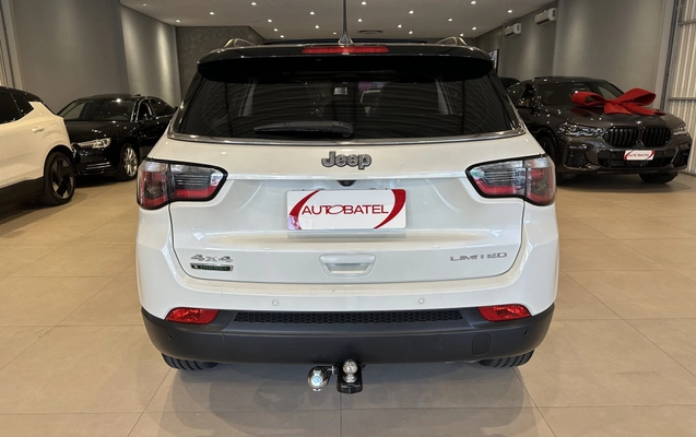 imagem-https://www.socarrao.com.br/sc-vehicle-images-prod/3274924/1789645720076-vehicle_image_1787166701_bf09330784bfa49cf2764f28c2b7569a.jpeg