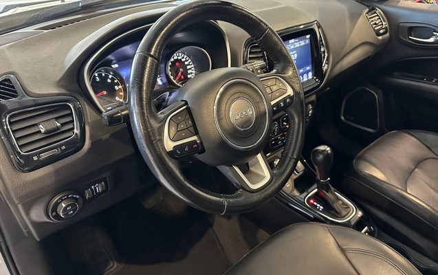 imagem-https://www.socarrao.com.br/sc-vehicle-images-prod/3274924/1789645720080-vehicle_image_1787166658_529d0de3e6f07c2d86a180d4fac9a38b.jpeg