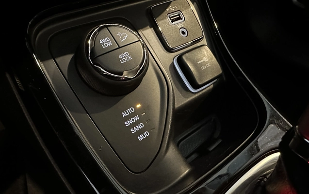 imagem-https://www.socarrao.com.br/sc-vehicle-images-prod/3274924/1789645720084-vehicle_image_1787166679_abfdb2ab86feca6a9d5bc7179721f17f.jpeg