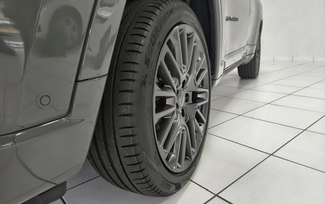 imagem-https://www.socarrao.com.br/sc-vehicle-images-prod/3274940/1786973103074-8a28408a-6854-4c7e-ba2c-618046c08613.jpg