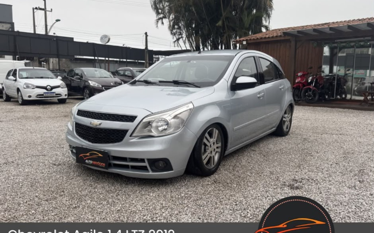 Chevrolet Agile 2012 Prata — foto 1 de 3