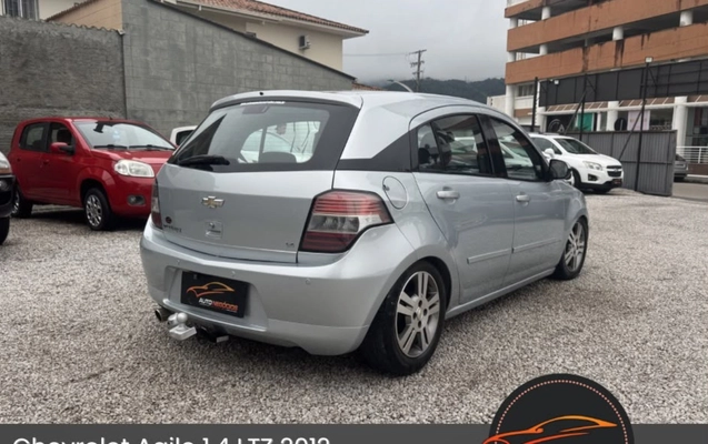 imagem-https://www.socarrao.com.br/sc-vehicle-images-prod/3275001/1786973300508-NC5qcGVn.jpeg