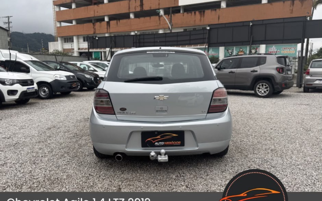 imagem-https://www.socarrao.com.br/sc-vehicle-images-prod/3275001/1786973300593-NS5qcGVn.jpeg