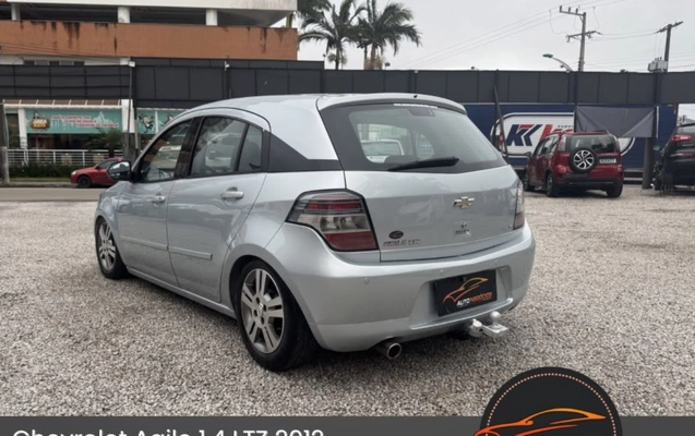 imagem-https://www.socarrao.com.br/sc-vehicle-images-prod/3275001/1786973300680-Ni5qcGVn.jpeg