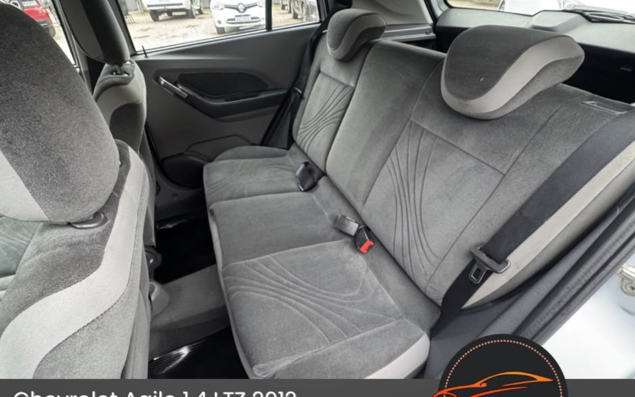 imagem-https://www.socarrao.com.br/sc-vehicle-images-prod/3275001/1786973300832-OC5qcGVn.jpeg
