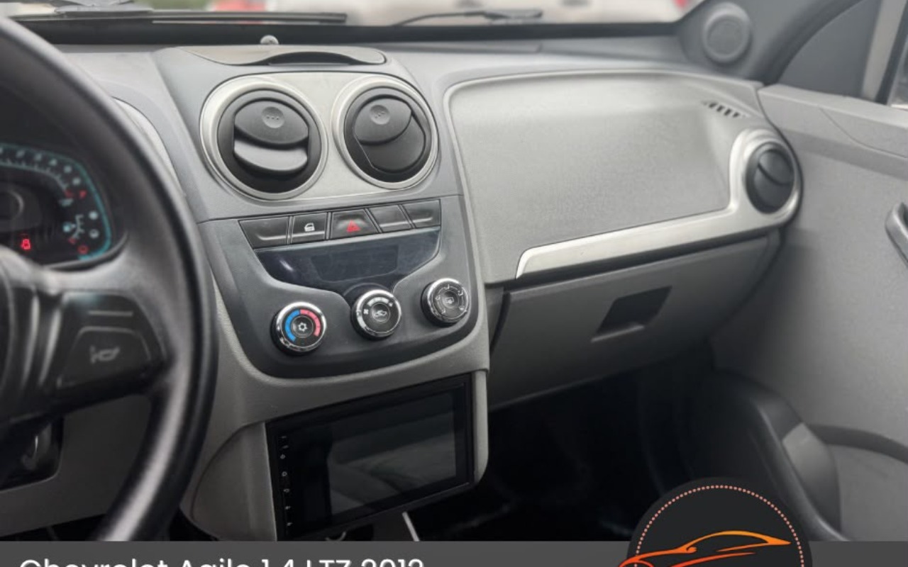 imagem-https://www.socarrao.com.br/sc-vehicle-images-prod/3275001/1786973300981-MTEuanBlZw.jpeg