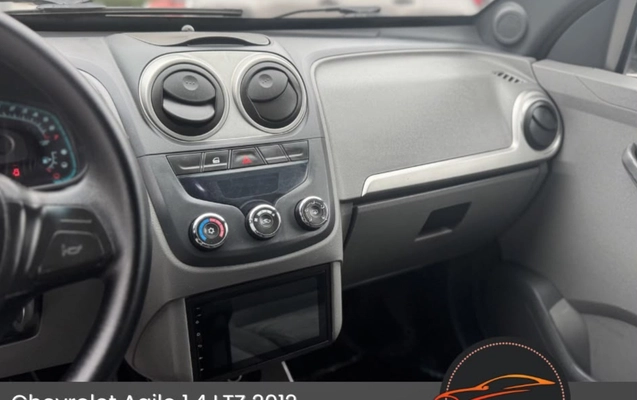 imagem-https://www.socarrao.com.br/sc-vehicle-images-prod/3275001/1786973300981-MTEuanBlZw.jpeg