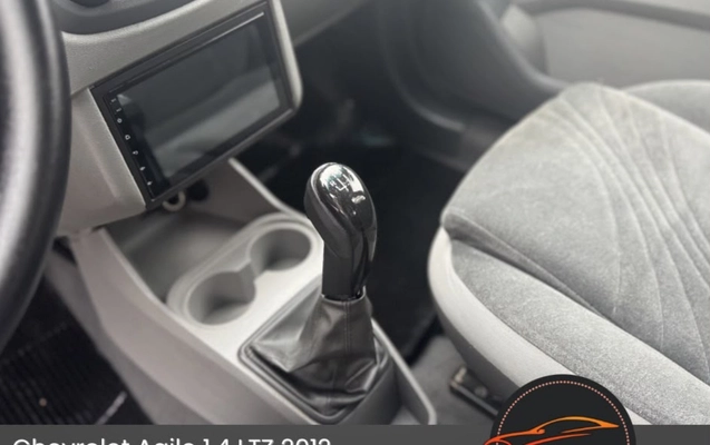 imagem-https://www.socarrao.com.br/sc-vehicle-images-prod/3275001/1786973301107-MTMuanBlZw.jpeg