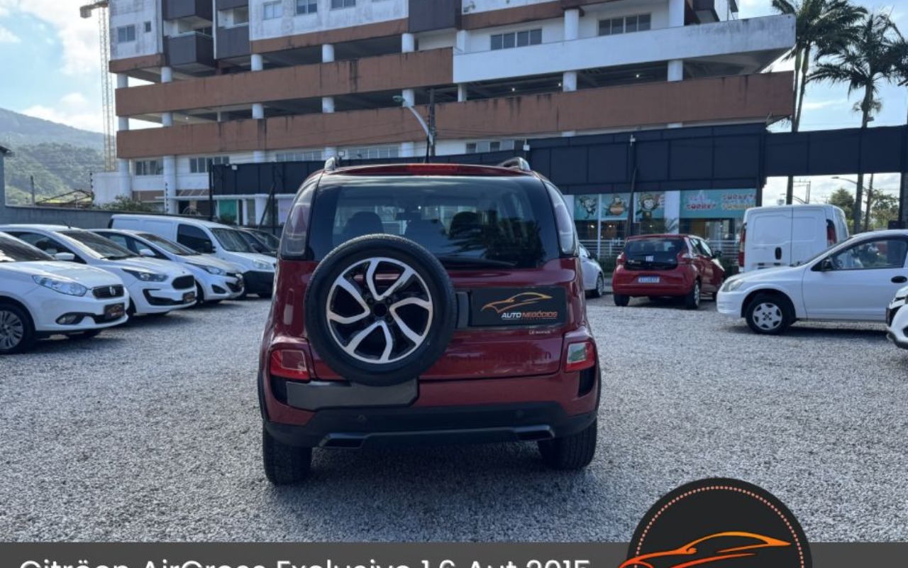 imagem-https://www.socarrao.com.br/sc-vehicle-images-prod/3275091/1786973633117-NS5qcGVn.jpeg