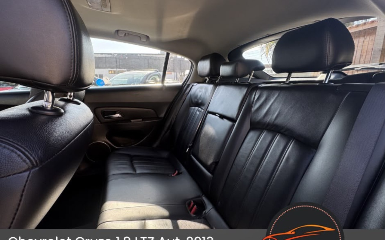 imagem-https://www.socarrao.com.br/sc-vehicle-images-prod/3275346/1786974149680-OC5qcGVn.jpeg