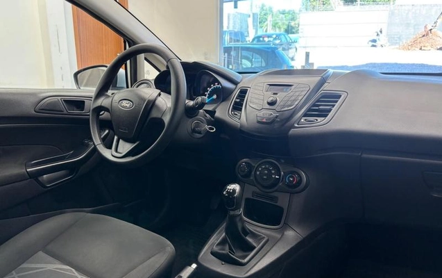 imagem-https://www.socarrao.com.br/sc-vehicle-images-prod/3275382/1787072196126-8290302_21_B_669dc9502c.jpeg