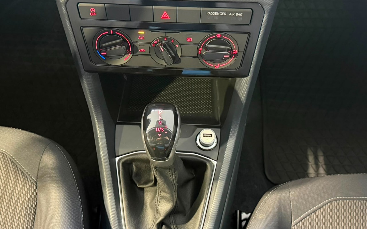 imagem-https://www.socarrao.com.br/sc-vehicle-images-prod/3275410/1786974705778-MTZbLmpwZWc.jpeg