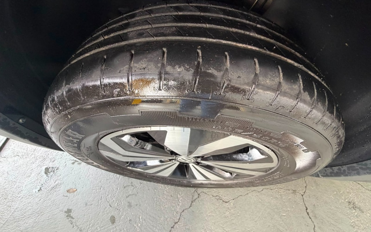 imagem-https://www.socarrao.com.br/sc-vehicle-images-prod/3275410/1786974706172-MjEuanBlZw.jpeg