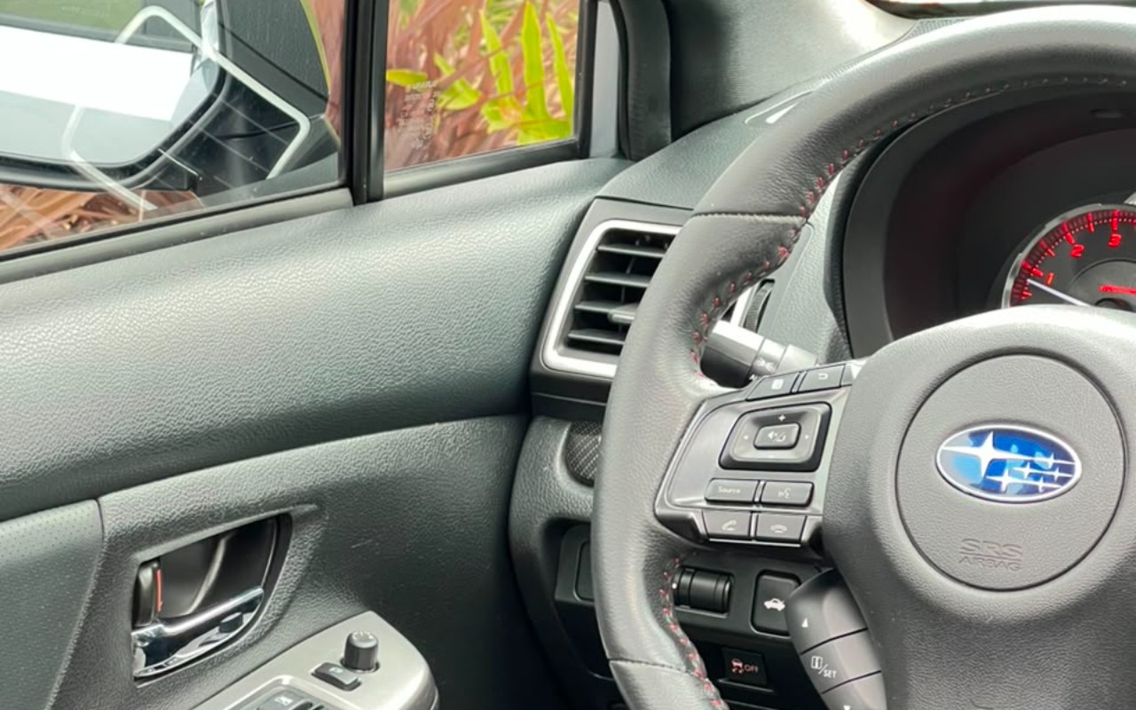 imagem-https://www.socarrao.com.br/sc-vehicle-images-prod/3275482/1786974835342-V2hhdHNBcHAgSW1hZ2UgMjAyNi0wOC0xNCBhdCAxMi40Ny4xNiAoMSkuanBlZw.jpeg