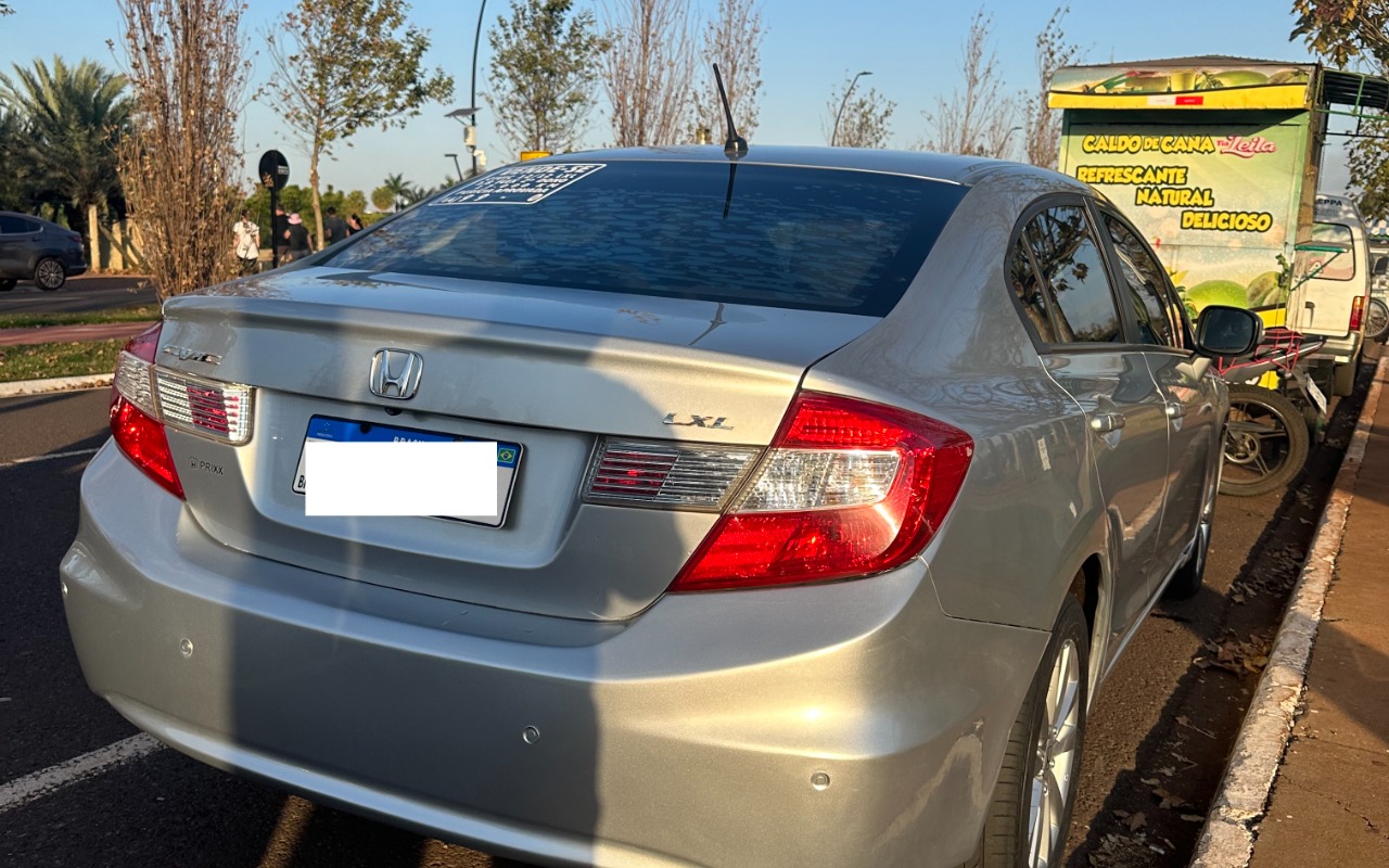 imagem-https://www.socarrao.com.br/sc-vehicle-images-prod/3275677/1787006022106-SU1HXzEwMDMuanBlZw.jpeg
