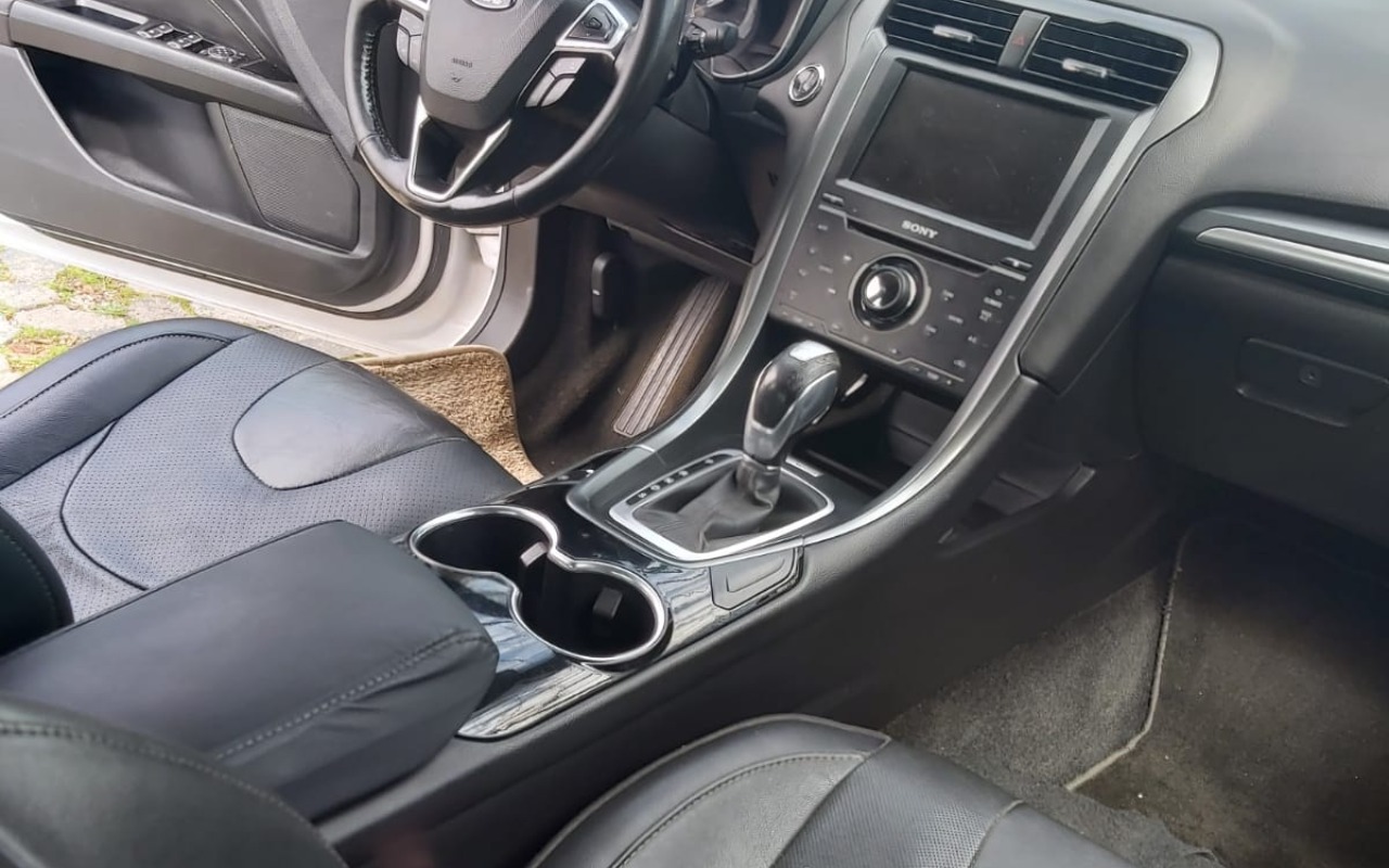 imagem-https://www.socarrao.com.br/sc-vehicle-images-prod/3275707/1786975420210-V2hhdHNBcHAgSW1hZ2UgMjAyNi0wOC0xMyBhdCAxNC41NC4zOSAoMikuanBlZw.jpeg