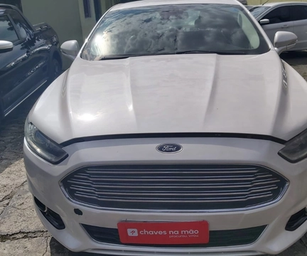 Ford Fusion 2015 Branco — foto 1 de 3
