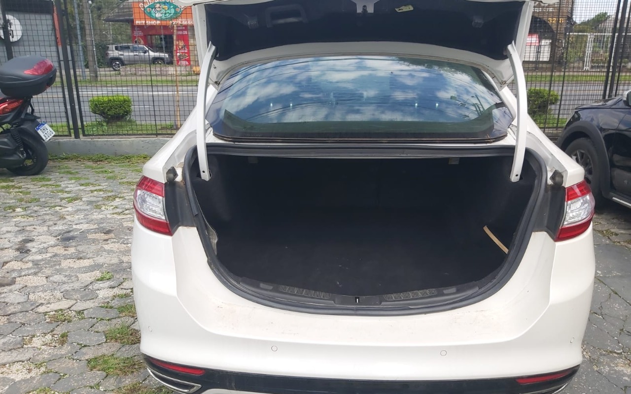 imagem-https://www.socarrao.com.br/sc-vehicle-images-prod/3275707/1786975869778-V2hhdHNBcHAgSW1hZ2UgMjAyNi0wOC0xMyBhdCAxNC41NC4zOSAoOCkuanBlZw.jpeg
