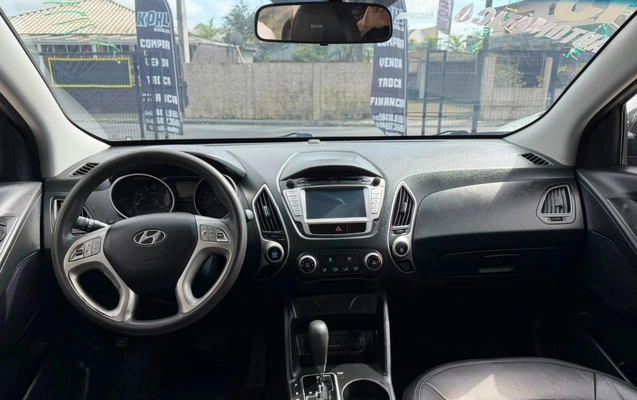 imagem-https://www.socarrao.com.br/sc-vehicle-images-prod/3275817/1786975841317-V2hhdHNBcHAgSW1hZ2UgMjAyNi0wOC0xNyBhdCAxMC40OC4yNy5qcGVn.jpeg