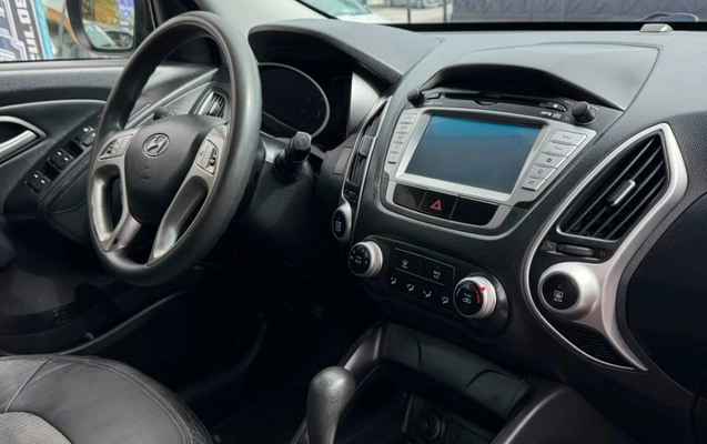 imagem-https://www.socarrao.com.br/sc-vehicle-images-prod/3275817/1786975841414-V2hhdHNBcHAgSW1hZ2UgMjAyNi0wOC0xNyBhdCAxMC40OC4zMS5qcGVn.jpeg