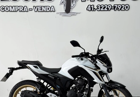 Yamaha FZ25 250 FAZER CONNECTED 2025 Branco — foto 1 de 3