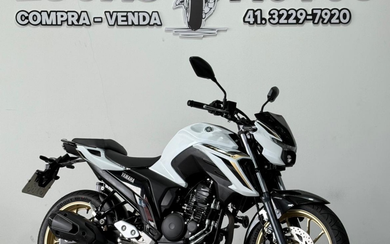 imagem-https://www.socarrao.com.br/sc-vehicle-images-prod/3275832/1786976023489-V2hhdHNBcHAgSW1hZ2UgMjAyNS0xMS0xNSBhdCAxNi40Mi4wMS5qcGVn.jpeg