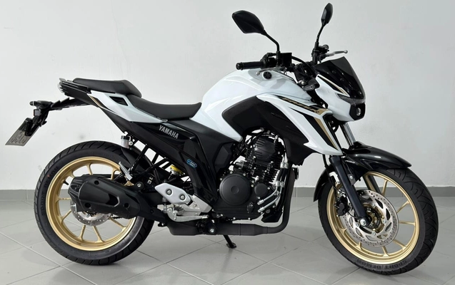 imagem-https://www.socarrao.com.br/sc-vehicle-images-prod/3275832/1786976023633-V2hhdHNBcHAgSW1hZ2UgMjAyNS0xMS0xNSBhdCAxNi40Mi4wMi5qcGVn.jpeg