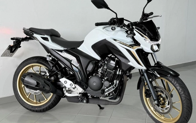 imagem-https://www.socarrao.com.br/sc-vehicle-images-prod/3275832/1786976024173-V2hhdHNBcHAgSW1hZ2UgMjAyNS0xMS0xNSBhdCAxNi40Mi4wMyAoNikuanBlZw.jpeg