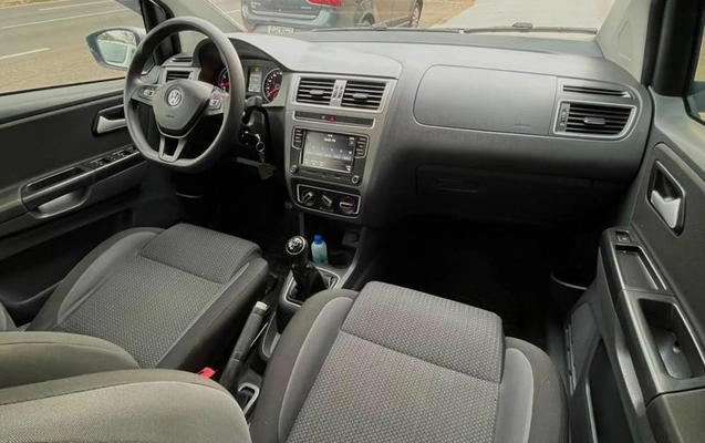 imagem-https://www.socarrao.com.br/sc-vehicle-images-prod/3275875/1788358887036-8348971_17_B_c926c877c8.jpeg
