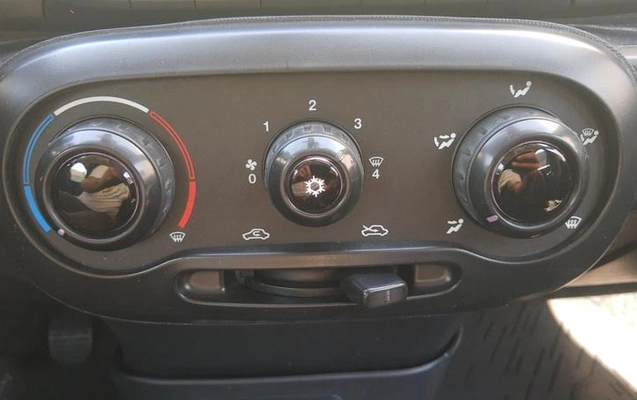 imagem-https://www.socarrao.com.br/sc-vehicle-images-prod/3275931/1788005347438-8383656_11_B_1a575b1d18.jpeg