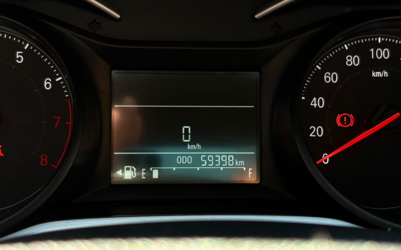 imagem-https://www.socarrao.com.br/sc-vehicle-images-prod/3275975/1786976392699-V2hhdHNBcHAgSW1hZ2UgMjAyNi0wOC0xNyBhdCAxMC41Mi4xOSAoMikuanBlZw.jpeg