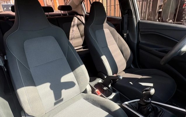 imagem-https://www.socarrao.com.br/sc-vehicle-images-prod/3275975/1786976393185-V2hhdHNBcHAgSW1hZ2UgMjAyNi0wOC0xNyBhdCAxMC41Mi4yNy5qcGVn.jpeg