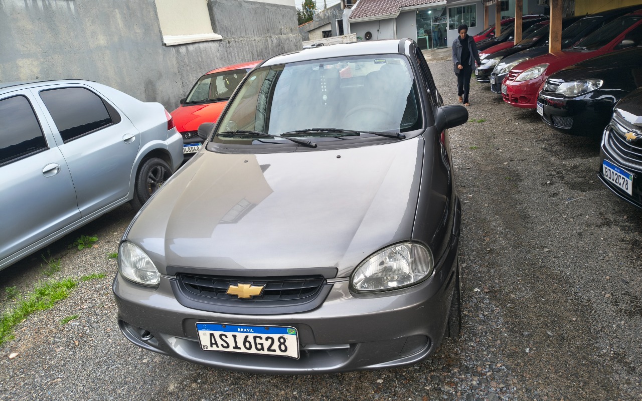 Chevrolet Classic 2010 Cinza — foto 1 de 3
