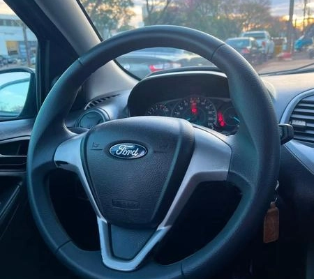 imagem-https://www.socarrao.com.br/sc-vehicle-images-prod/3275988/1788361955905-8325521_9_B_d17f9403a9.jpeg