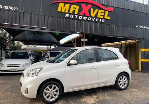 Nissan MARCH 2017 Branco — foto 1 de 3