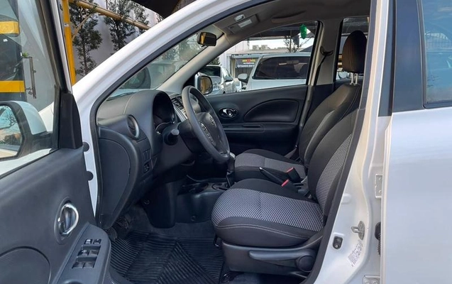 imagem-https://www.socarrao.com.br/sc-vehicle-images-prod/3276128/1788360719215-8346027_13_B_48abf72ceb.jpeg