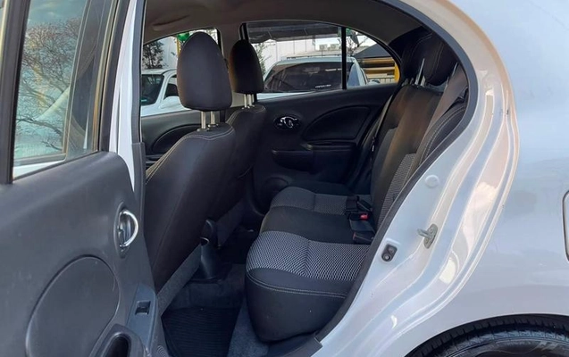 imagem-https://www.socarrao.com.br/sc-vehicle-images-prod/3276128/1788360719217-8346027_14_B_eb2804e7f3.jpeg