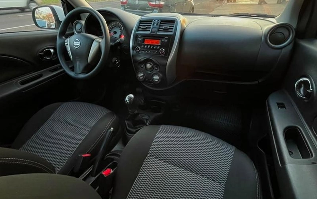 imagem-https://www.socarrao.com.br/sc-vehicle-images-prod/3276128/1788360719223-8346027_18_B_d5f418f811.jpeg