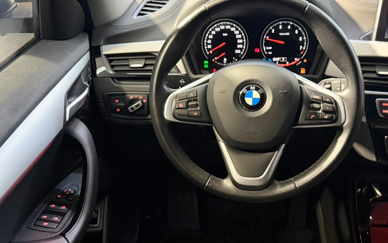 imagem-https://www.socarrao.com.br/sc-vehicle-images-prod/3276181/1786976899449-MTAuanBlZw.jpeg