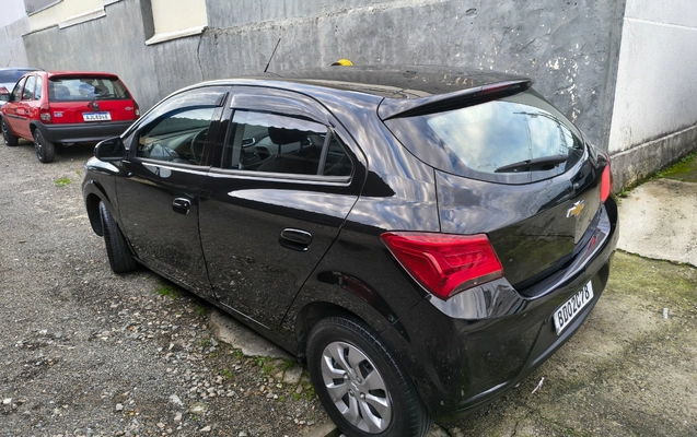 imagem-https://www.socarrao.com.br/sc-vehicle-images-prod/3276220/1786977015415-SU1HXzIwMjYwNzA2XzE3MDgyNDE0OV9IRFIuanBn.jpg