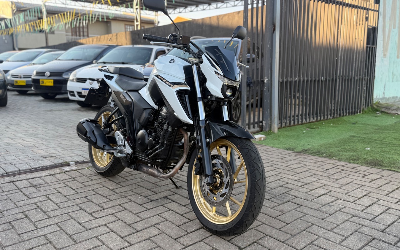imagem-https://www.socarrao.com.br/sc-vehicle-images-prod/3276288/1786998347406-SU1HXzA5NDAuanBlZw.jpeg