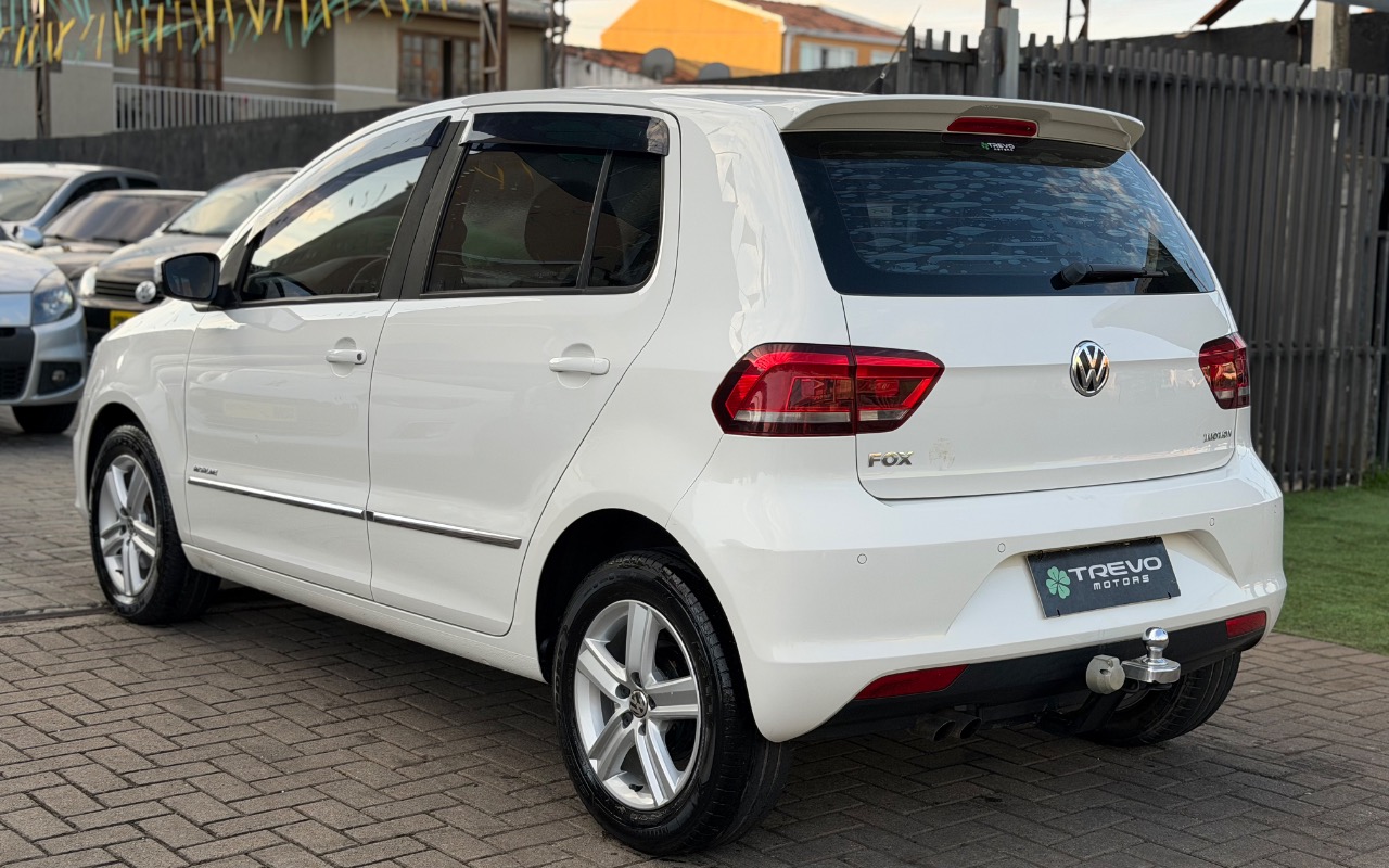 imagem-https://www.socarrao.com.br/sc-vehicle-images-prod/3276457/1787864007655-SU1HXzExODUuanBlZw.jpeg