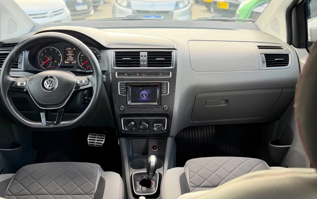 imagem-https://www.socarrao.com.br/sc-vehicle-images-prod/3276457/1787864007912-SU1HXzExOTAuanBlZw.jpeg