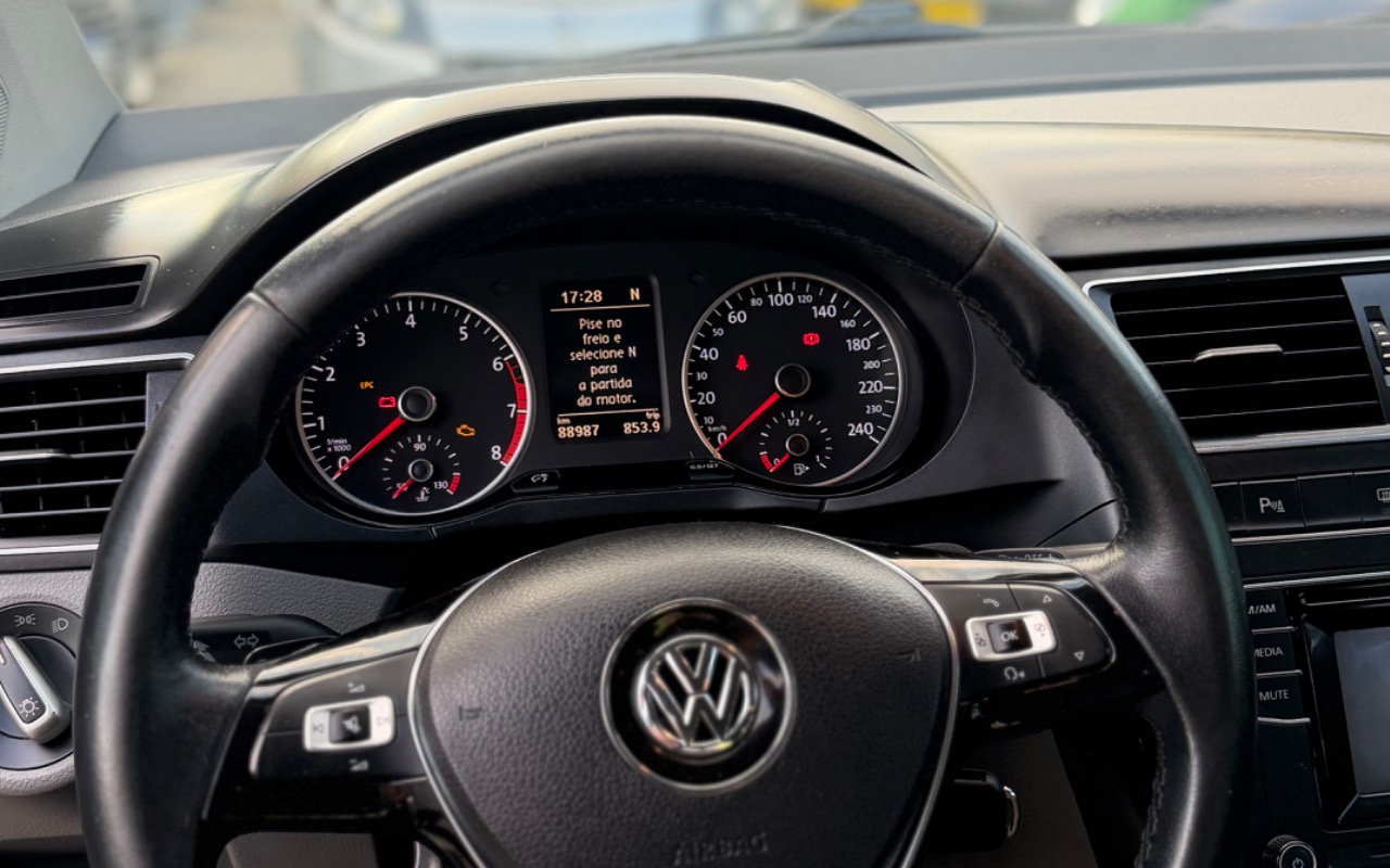 imagem-https://www.socarrao.com.br/sc-vehicle-images-prod/3276457/1787864008258-SU1HXzExOTIuanBlZw.jpeg