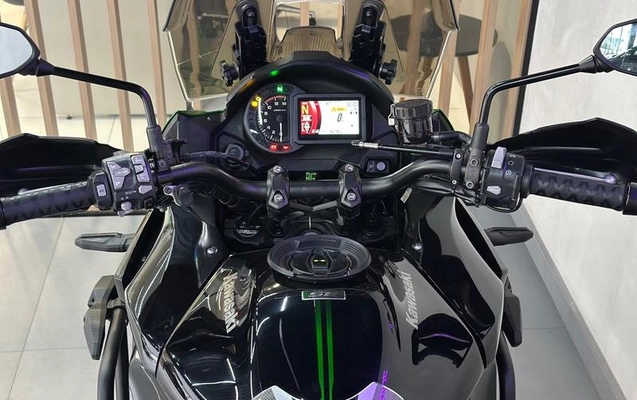imagem-https://www.socarrao.com.br/sc-vehicle-images-prod/3276504/1789419661510-8275312_18_B_abe40bcfb2.jpeg