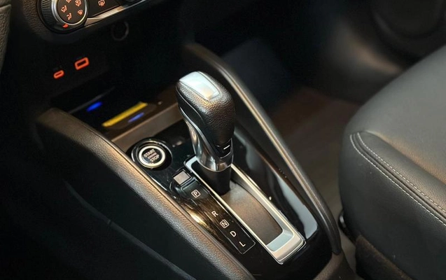 imagem-https://www.socarrao.com.br/sc-vehicle-images-prod/3276514/1789419668732-8333469_15_B_88c77d986f.jpeg