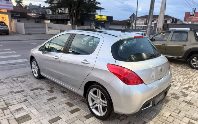 imagem-https://www.socarrao.com.br/sc-vehicle-images-prod/3276529/1786978162306-003_68a2d51a54a842034b81877c7cf14785.jpeg