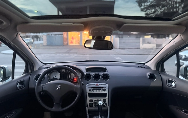 imagem-https://www.socarrao.com.br/sc-vehicle-images-prod/3276529/1786978162310-003_8786558f73cc9f866389e6cdd9368a82.jpeg
