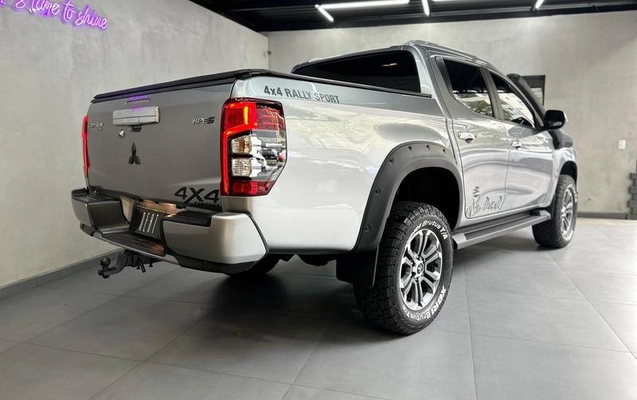 imagem-https://www.socarrao.com.br/sc-vehicle-images-prod/3276569/1789419686543-8369160_3_B_d8e2e8d434.jpeg